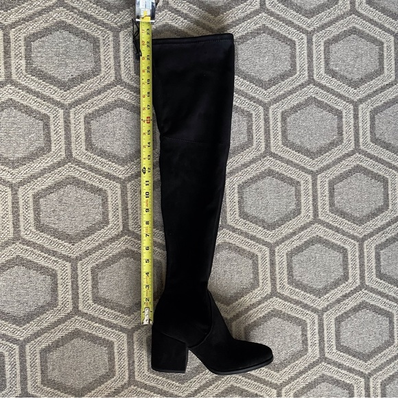 LIKE NEW! Vero Cuoio Thigh High Faux Suede Boots - Picture 10 of 10